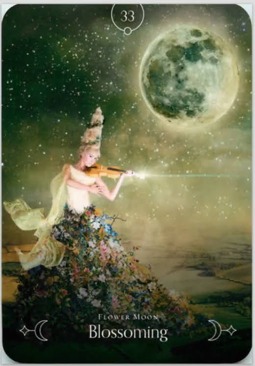 Queen Of The Moon Oracle